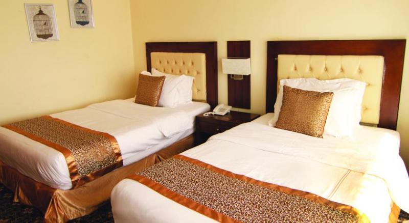 होटल के अलावा Al Muhaidb Al Takhassosi Abaqrino 3*